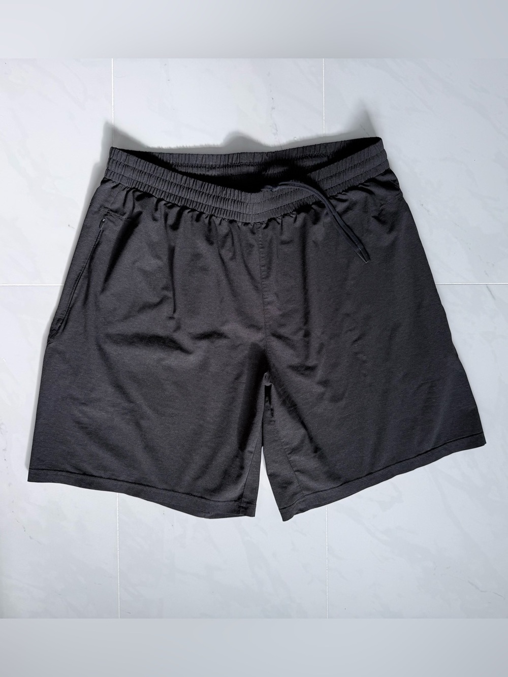 VRST Men's Elevate Shorts Athletic Gym Running Workout Grey Black Size L